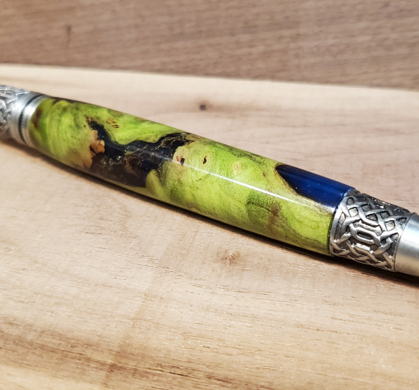 Dyed Resin and Burl Twist Pen